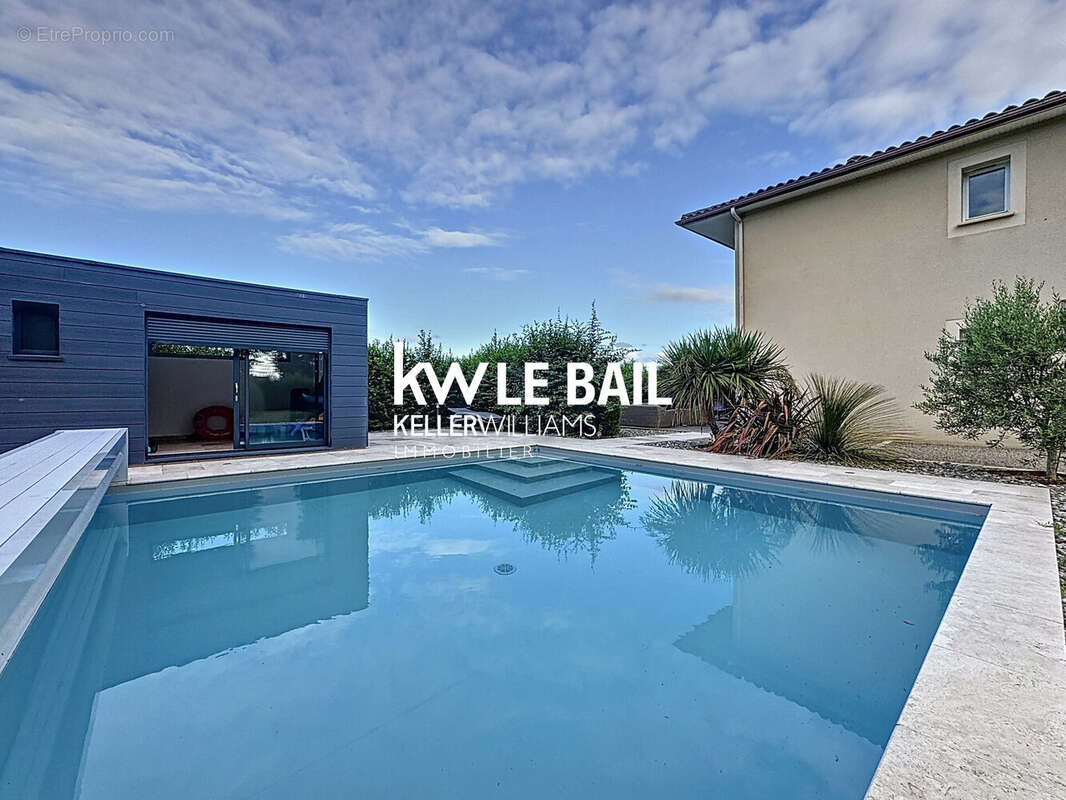 Maison à PUY-L'EVEQUE