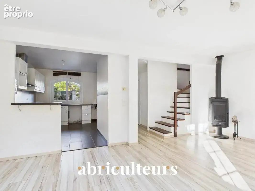 Villa mitoyenne 89m2 avec jardin, 3 chambres et accès piscine – Domaine sécurisé - en vente à Villeneuve-Loubet (06270) - photo 4