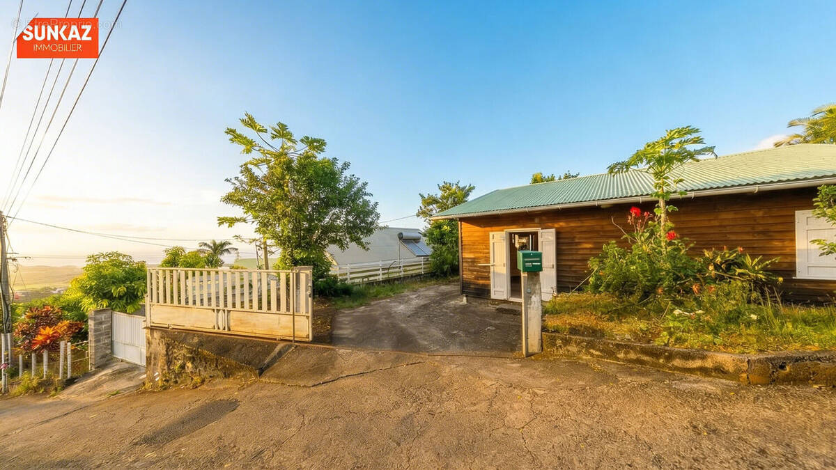 Maison à L'ETANG-SALE