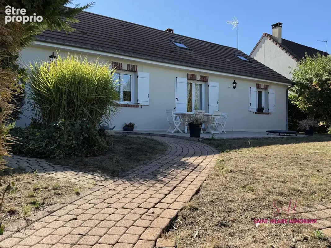 Maison 6 pièces 135 m² à vendre à Clery-Saint-Andre (45370) - photo 2