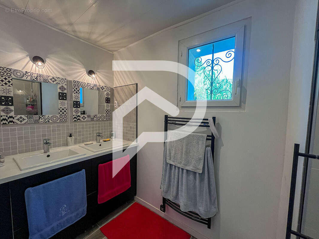 Maison à SAINT-CYPRIEN