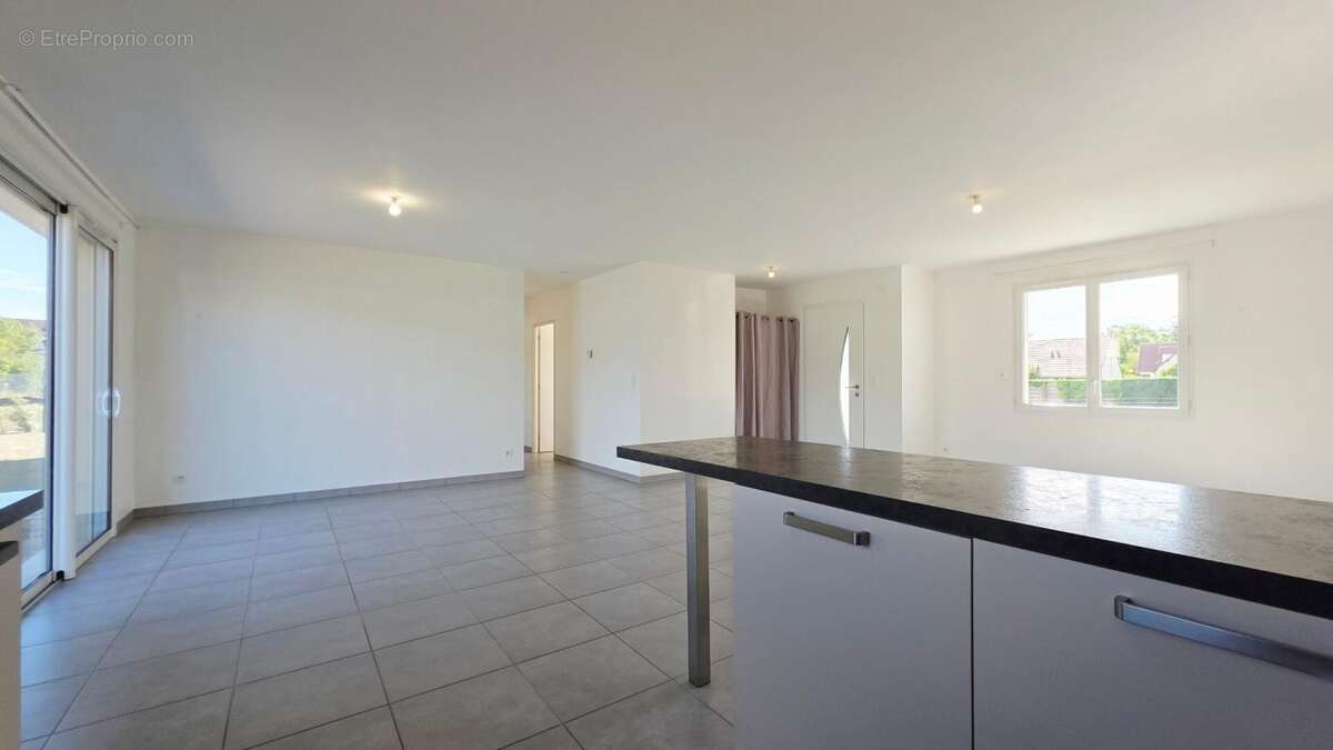 Maison à LE SUBDRAY