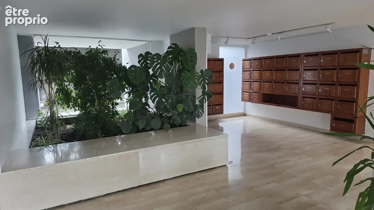 Appartement t2 bis - cours de la liberation - photo 12
