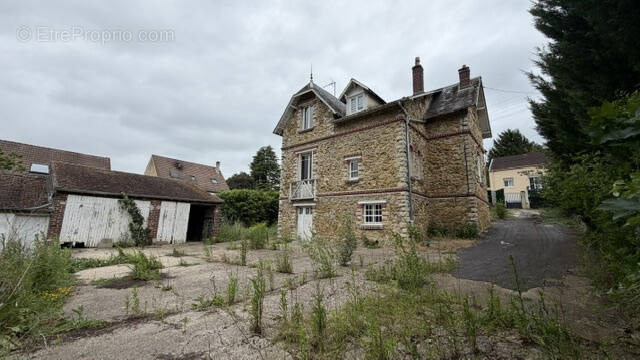 Maison à LIANCOURT