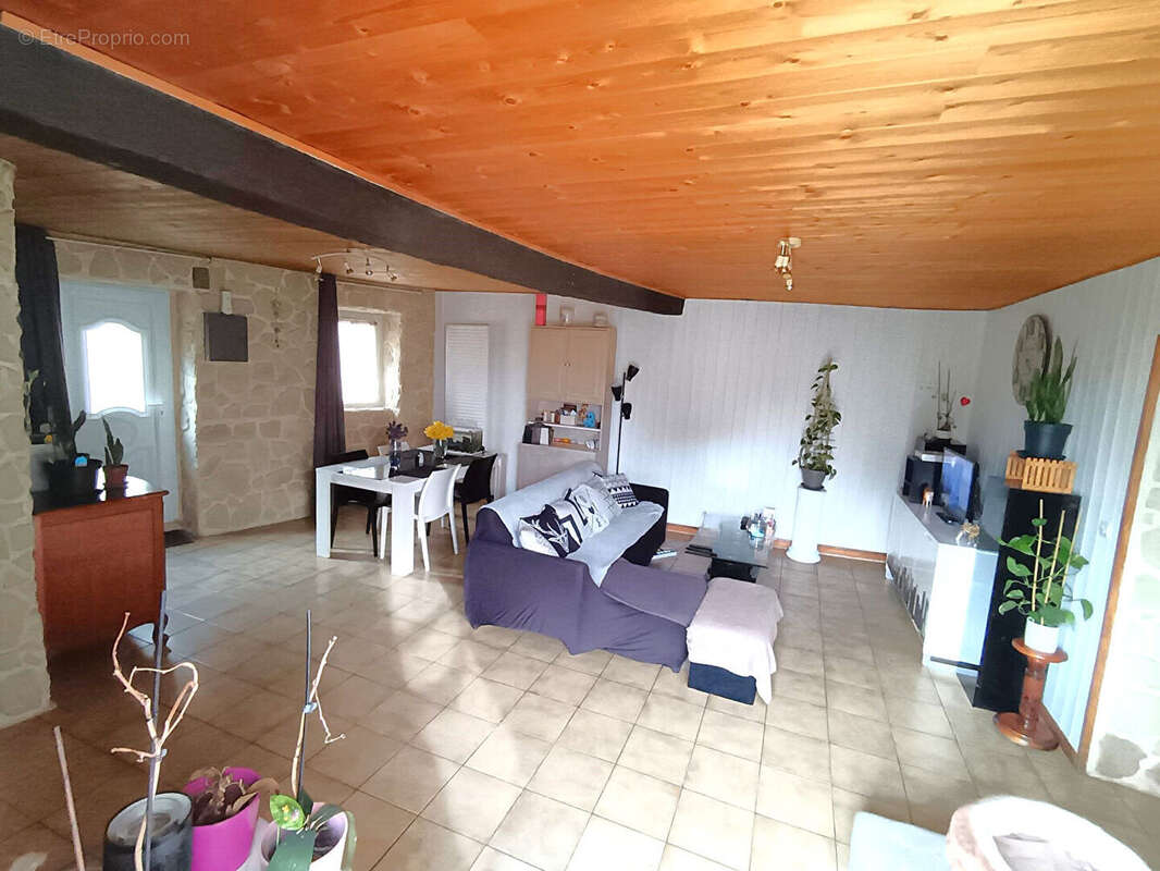 Maison à LEZOUX