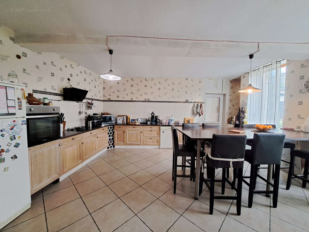 Maison à SAINT-SIGISMOND-DE-CLERMONT