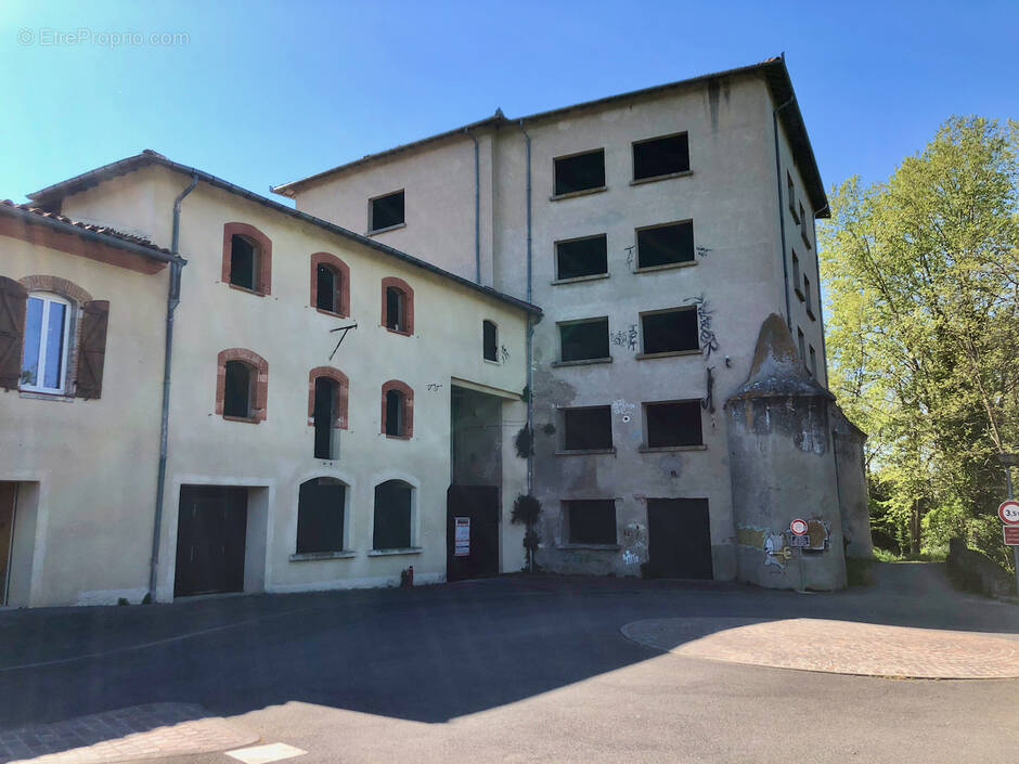 Commerce à ROQUETTES