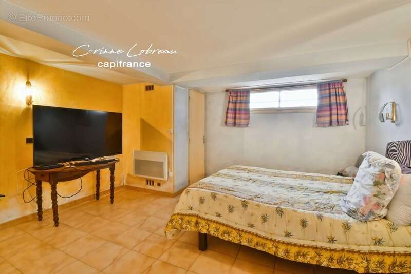 Maison à CRECHES-SUR-SAONE