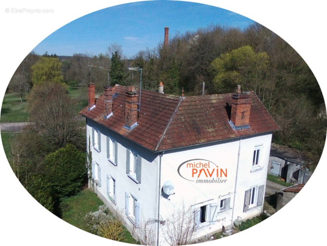 Maison à JOUET-SUR-L&#039;AUBOIS