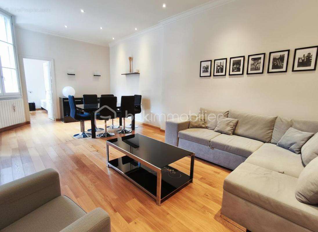 Appartement à PARIS-6E