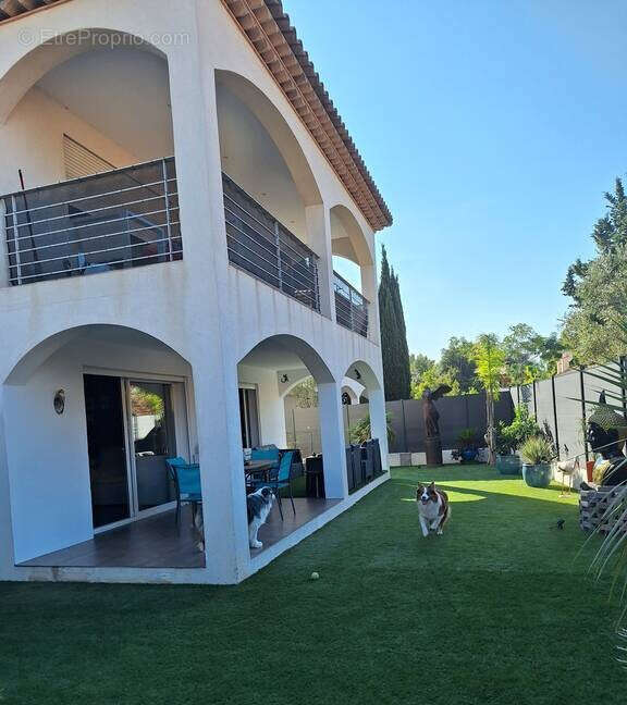 Appartement à FREJUS