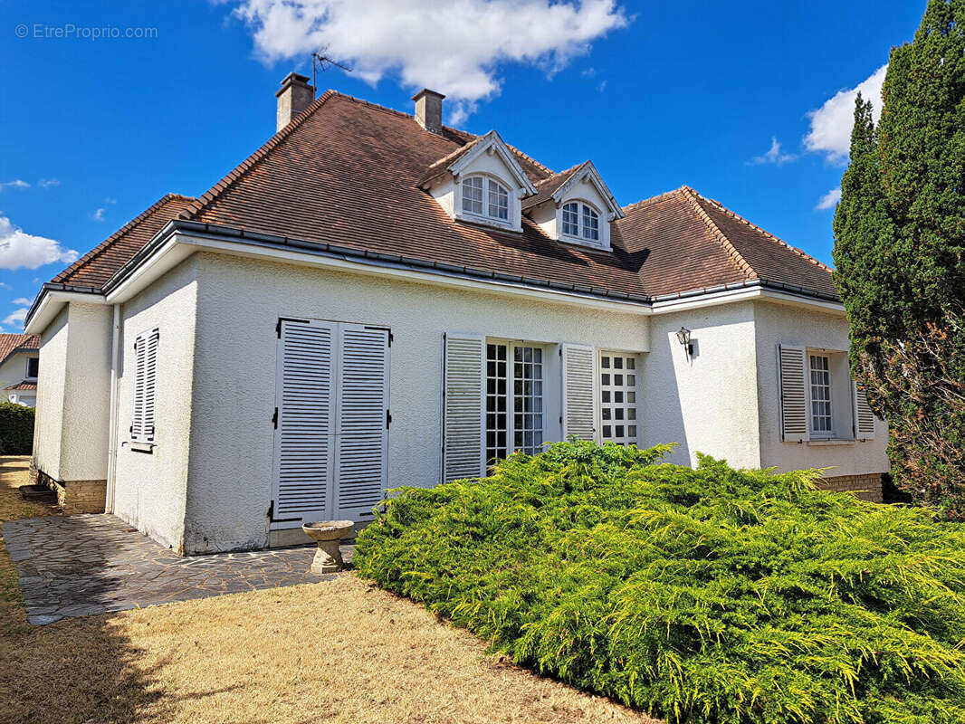 Maison à CHATELLERAULT