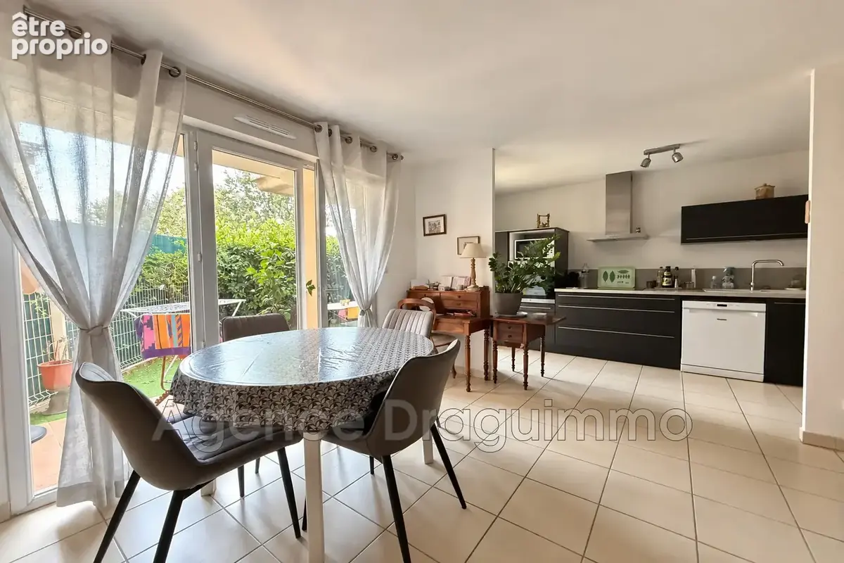 Appartement 3 pièces 64 m² à vendre à Draguignan (83300) - photo 3