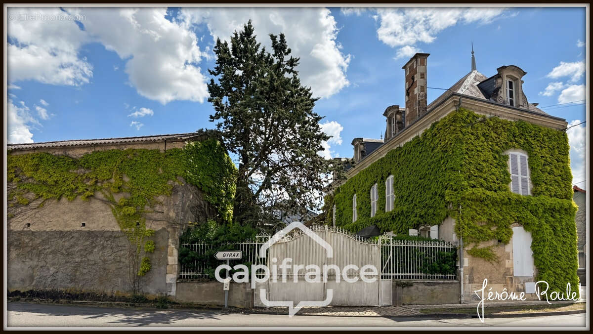 Dpt Vienne (86), à vendre Champigny-En-Rochereau maison P8 de 220 m² - Terrain de 1 017,00 m² - photo 29