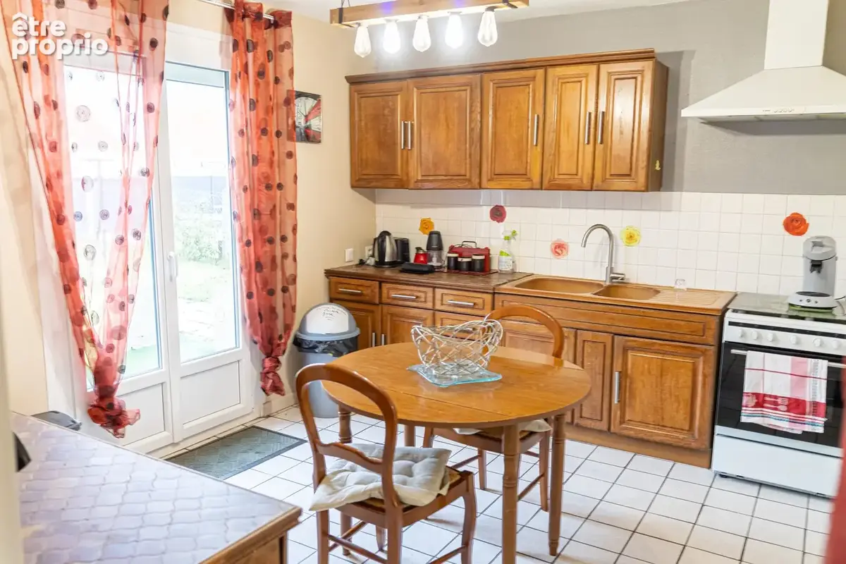 Maison 89 m² à Checy  - photo 6