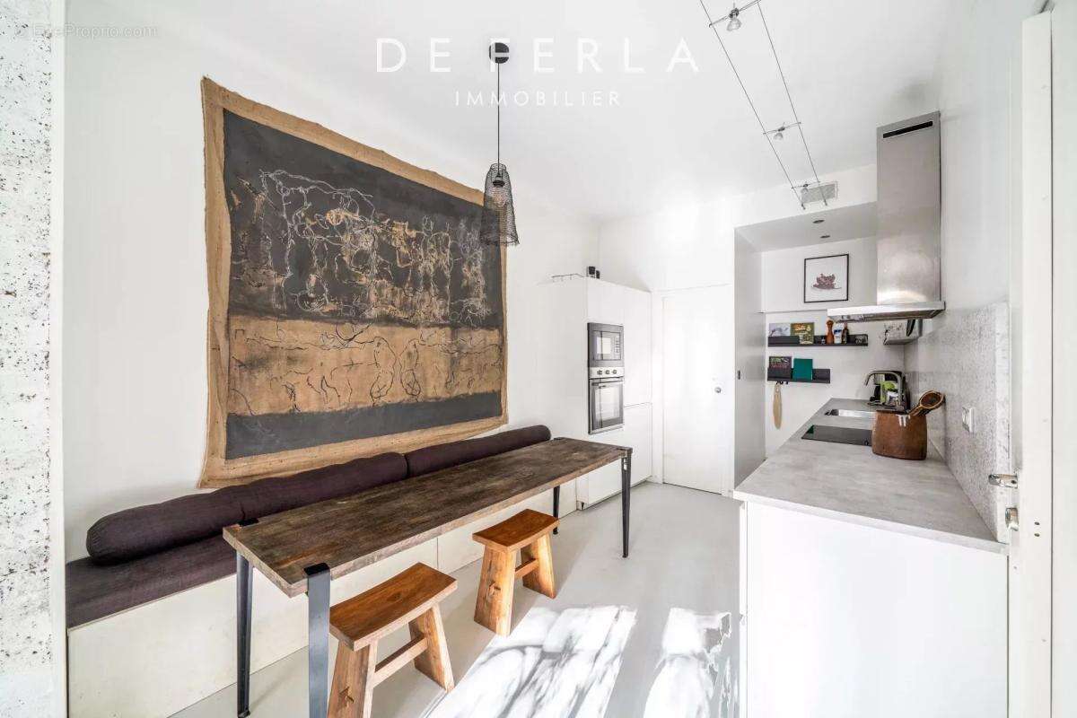 Appartement à PARIS-18E