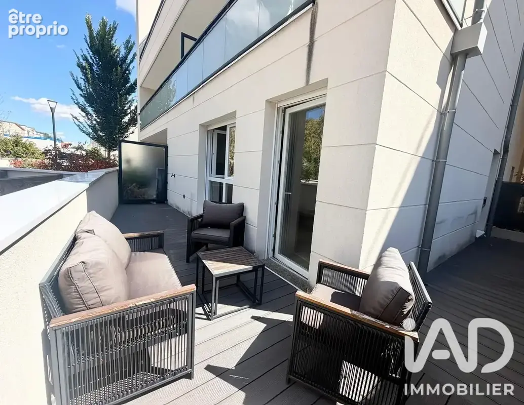 Photo 1 - Appartement à SAINT-THIBAULT-DES-VIGNES