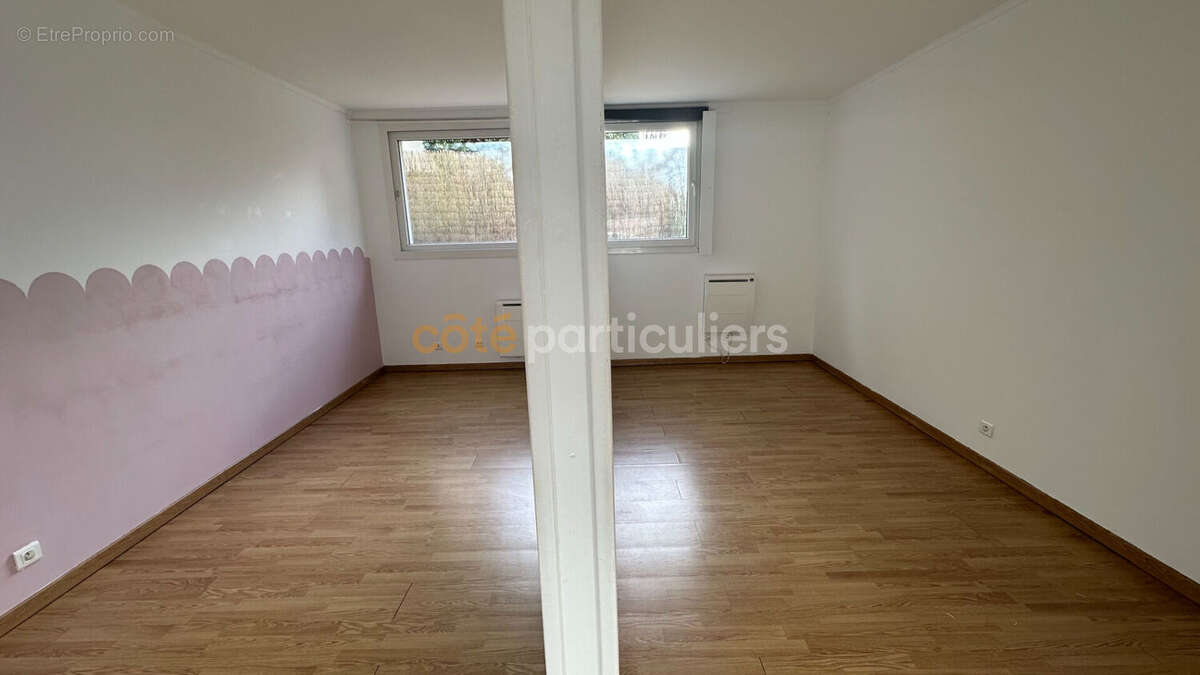 Appartement à BRIE-COMTE-ROBERT