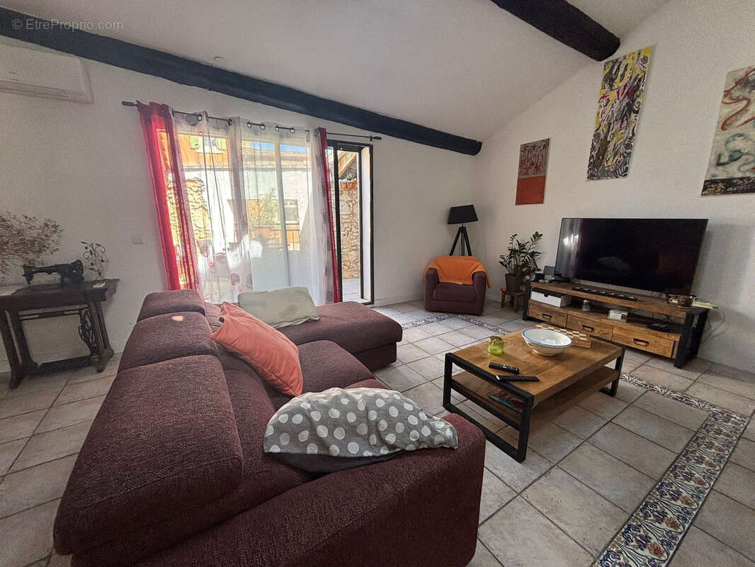Appartement à COURSAN