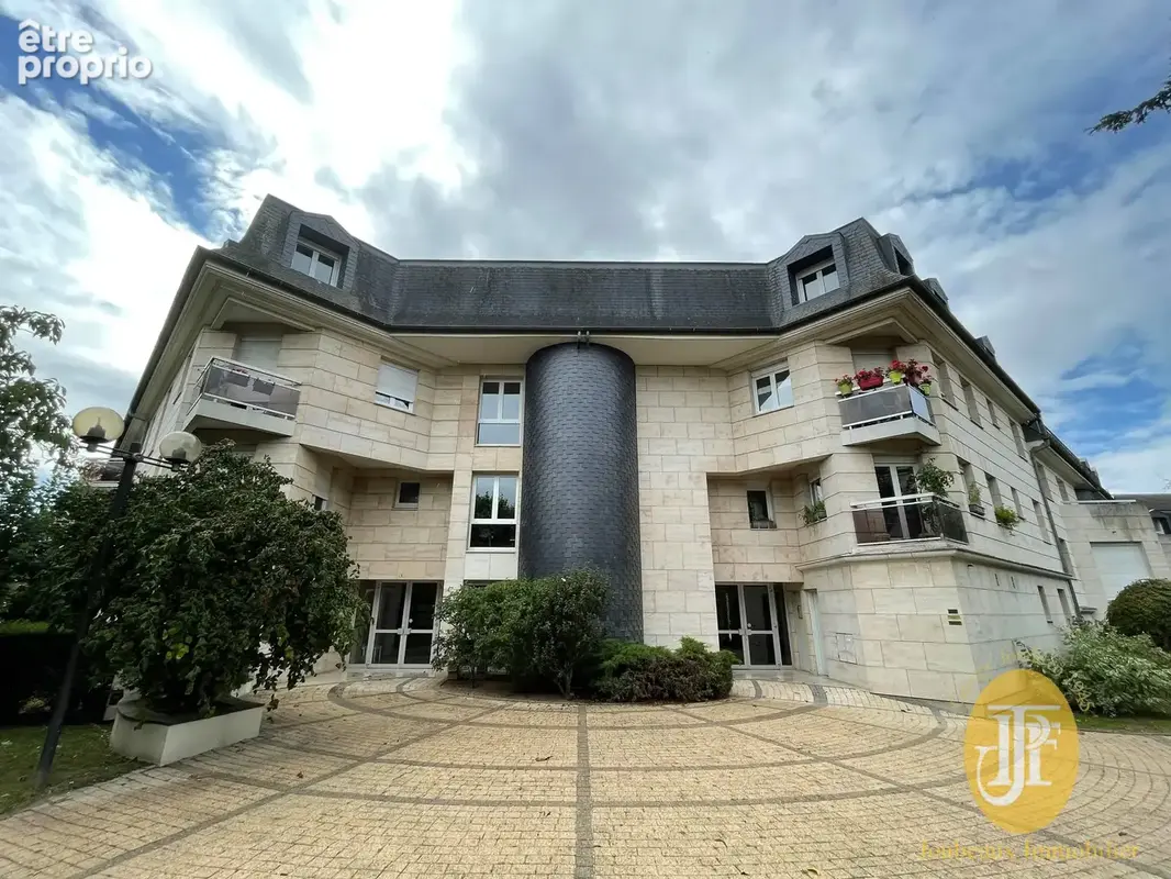 Photo Parking à Vernon au prix de 15 000€