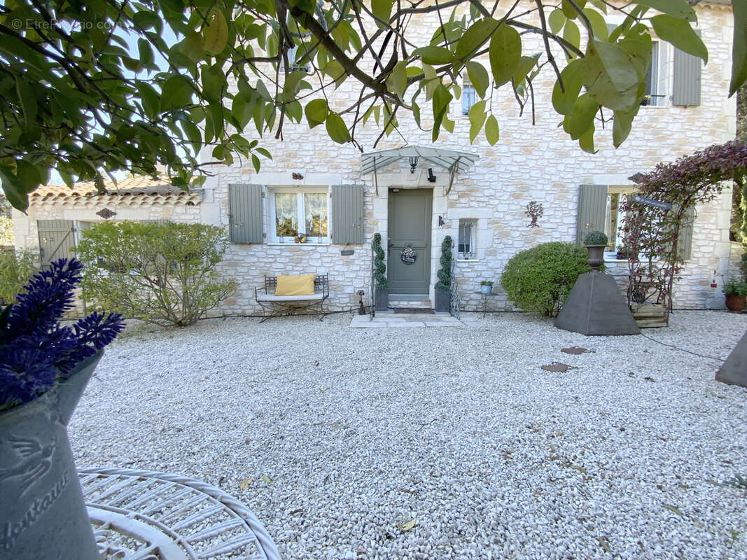 Maison à UZES