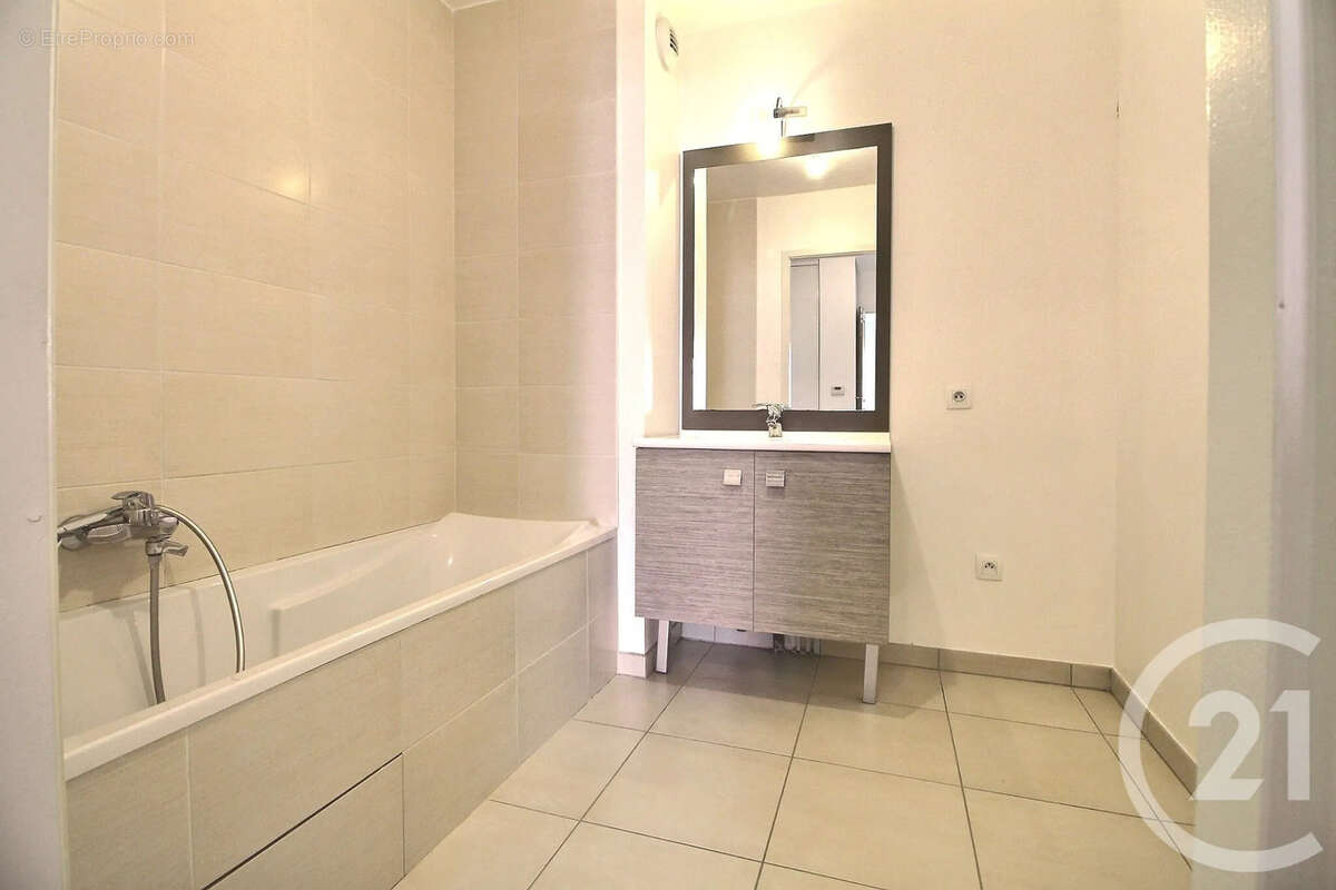 Appartement à EVIAN-LES-BAINS