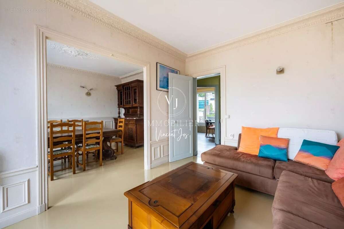 Maison à VAUX-SUR-SEINE