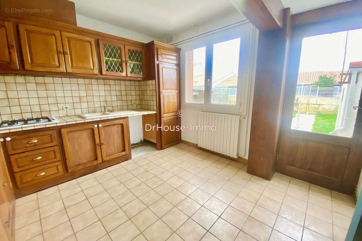 Maison à VILLEMOUSTAUSSOU