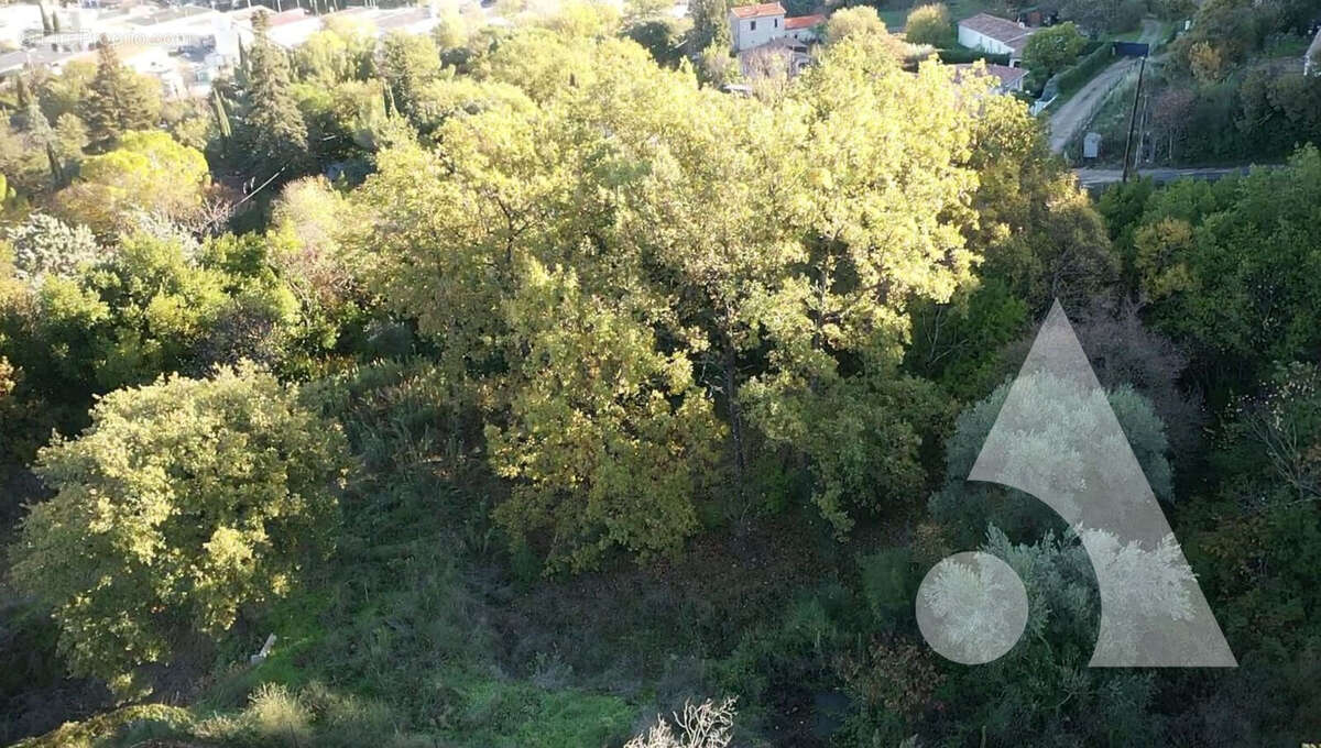 Terrain à DRAGUIGNAN