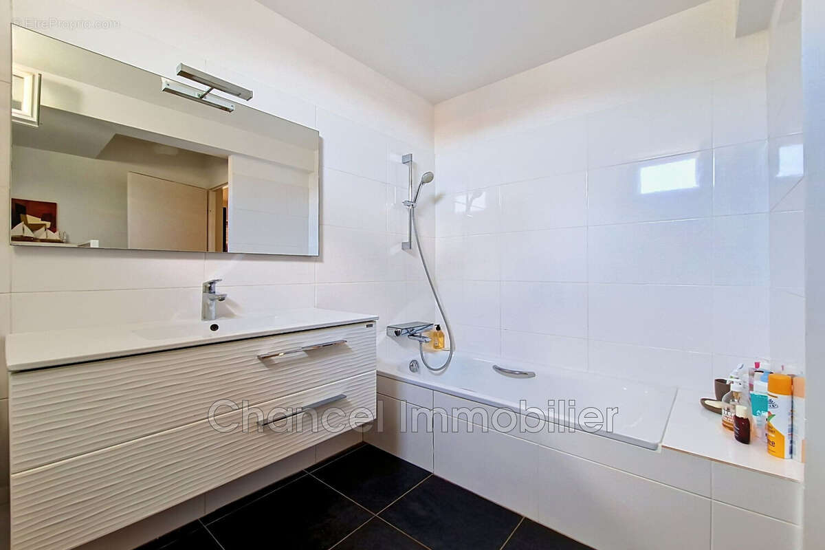 Appartement 42 m² à Antibes  - photo 7