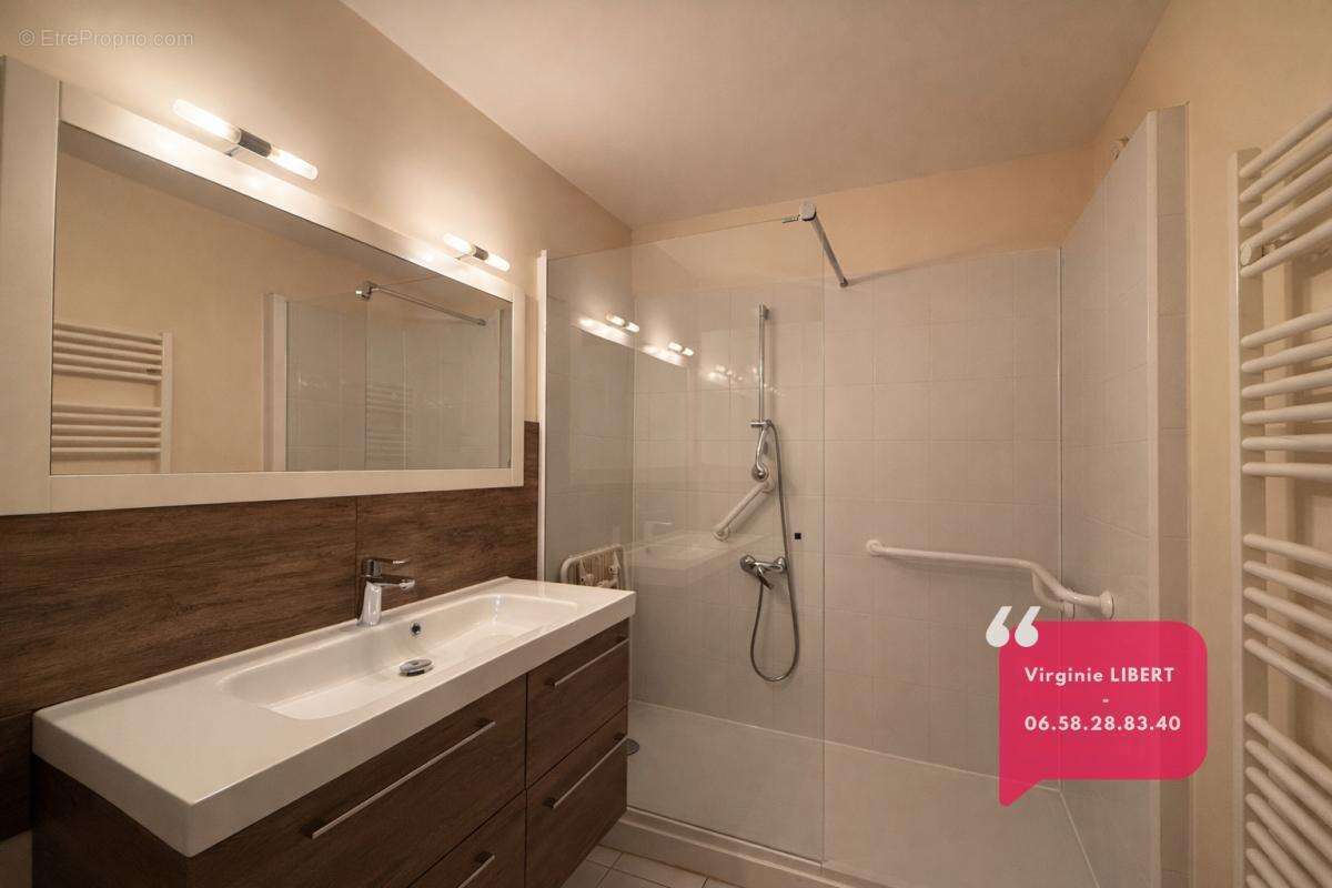 Appartement à SAUSSET-LES-PINS