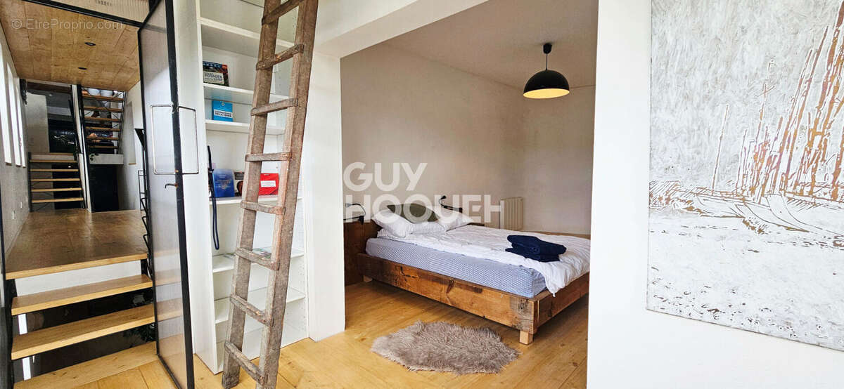 Maison à SAINTE-VALIERE