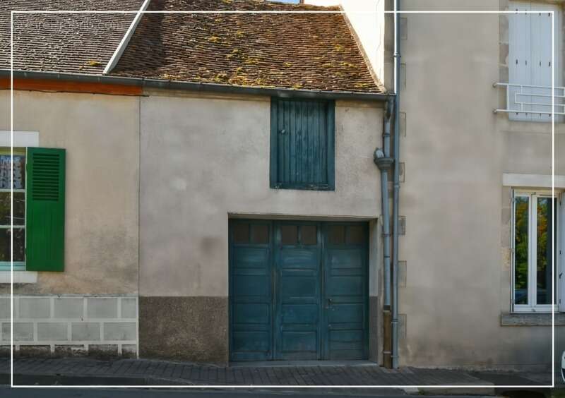 Maison avec garage et jardin au cœur du village / Idéal premier achat ou investissement  LE CHATELET (18) - photo 17