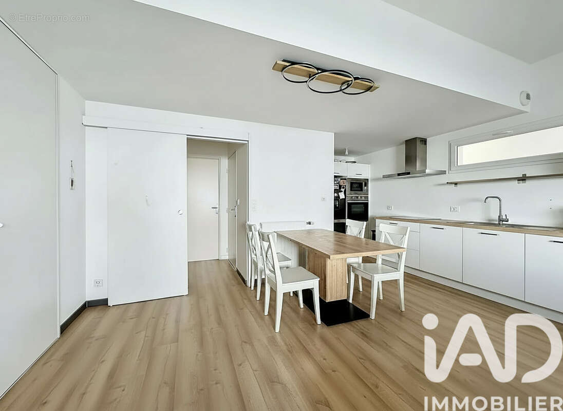 Photo 3 - Appartement à SAINT-JACQUES-DE-LA-LANDE