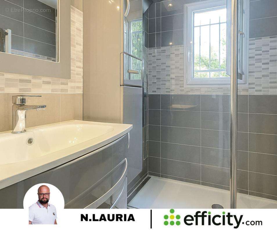 Maison à VILLELAURE