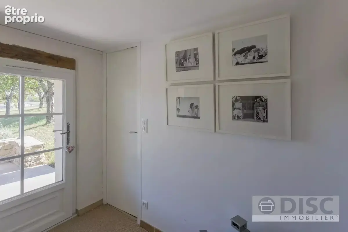 Charmante maison de campagne en pierre rénovée avec piscine et 1,7 ha - photo 12