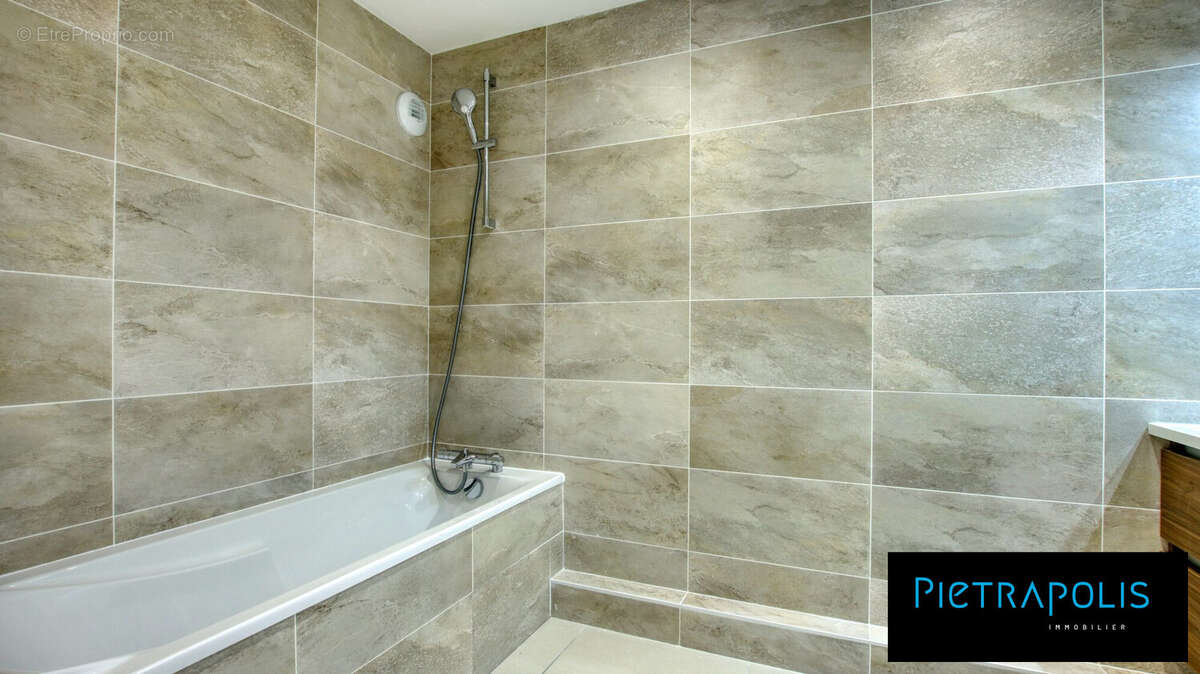 Appartement 89 m² à Villeurbanne  - photo 9