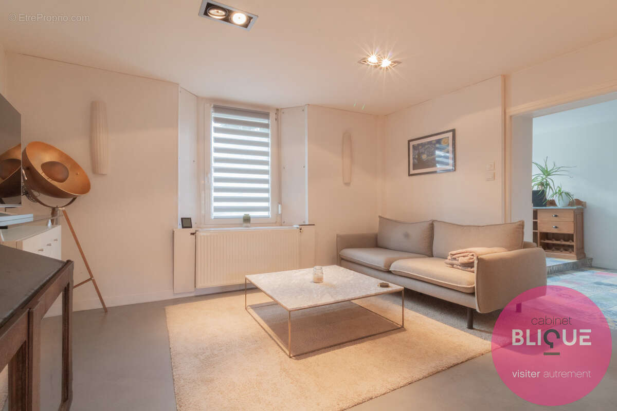 Maison à JALLAUCOURT