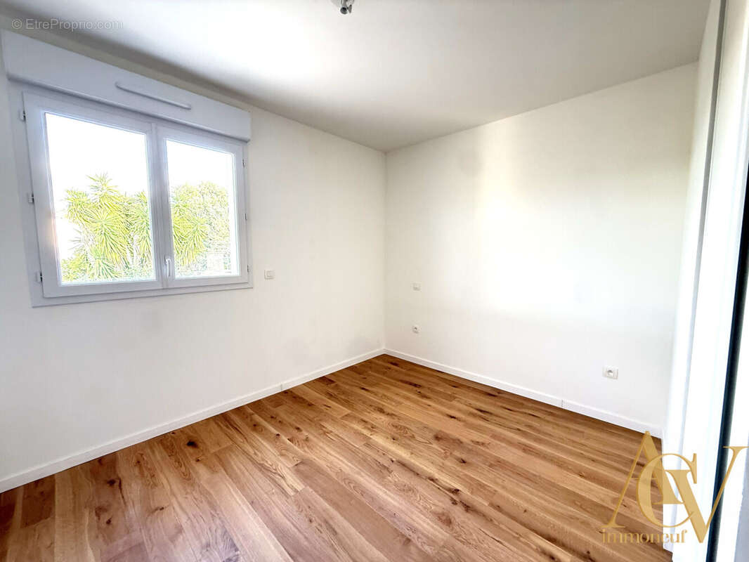 T3 Dernier Étage Terrasse &amp; Vue Dégagée à Cogolin 2 - Appartement à COGOLIN