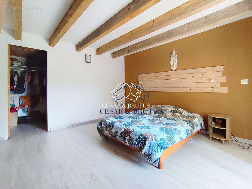 Maison 5 pièces 143 m² à vendre à Aigueperse (69790) - photo 8