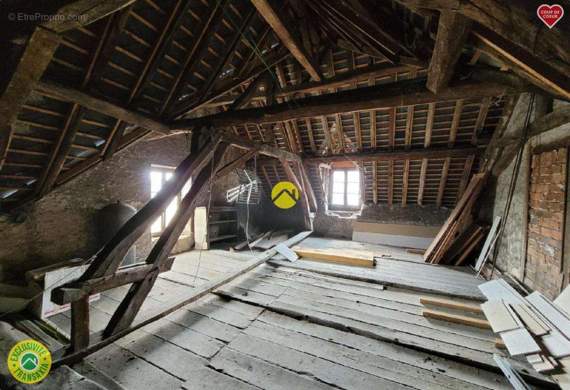 Maison à MEHUN-SUR-YEVRE