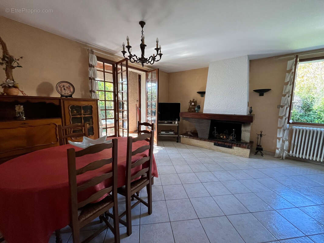 Maison à BOUC-BEL-AIR