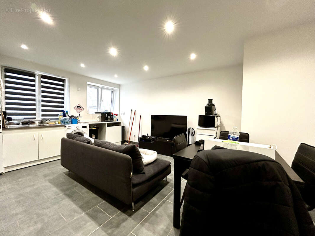 Maison à LA CELLE-SUR-MORIN