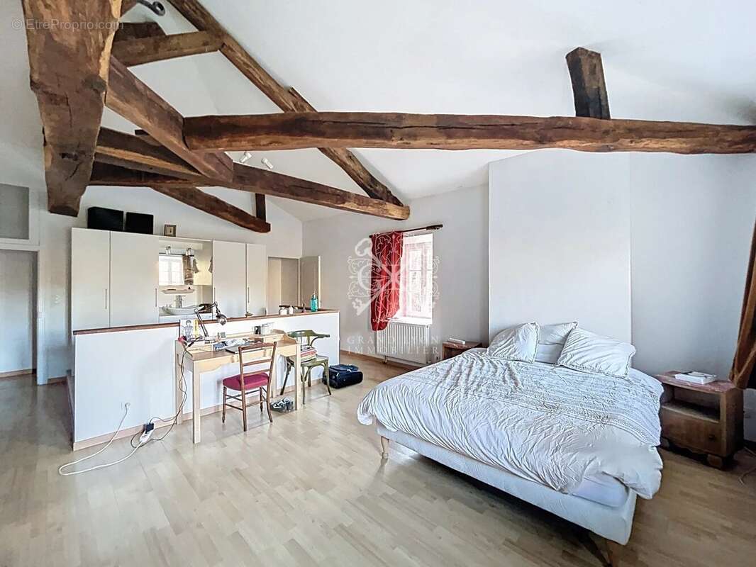 Maison à FERRIERES-SUR-SICHON