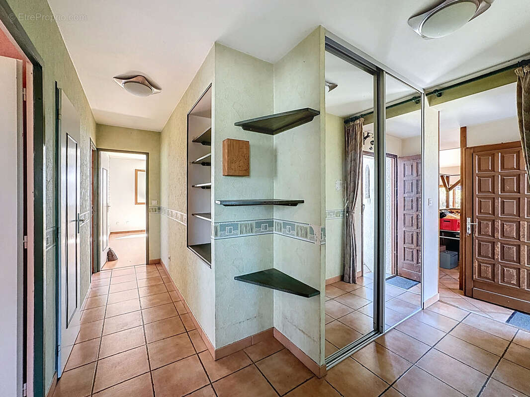 Maison à SAINT-ROMAIN-DE-JALIONAS