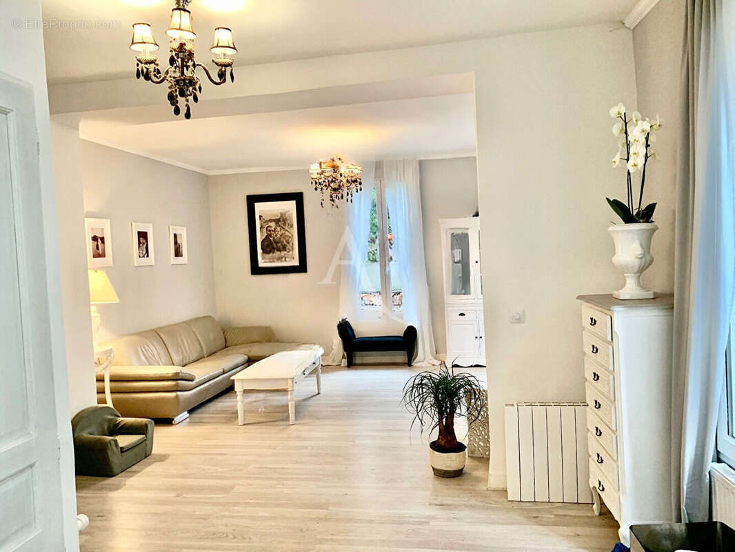 Maison à VILLEMOMBLE