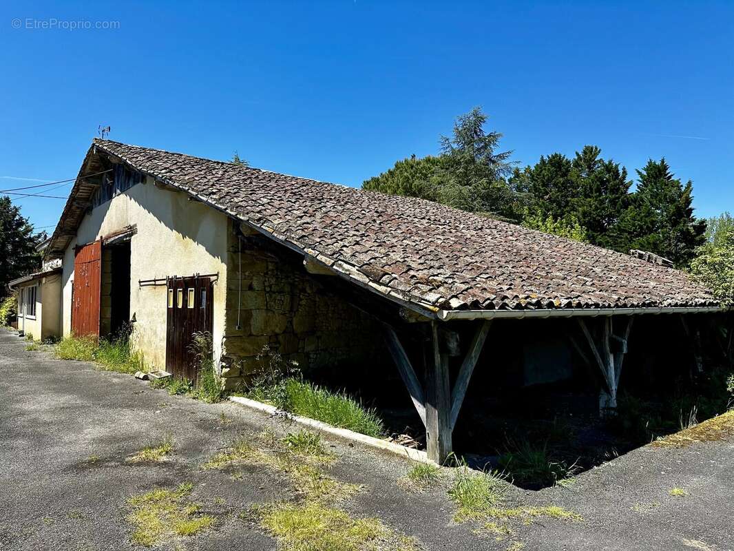 Maison à LAUZUN