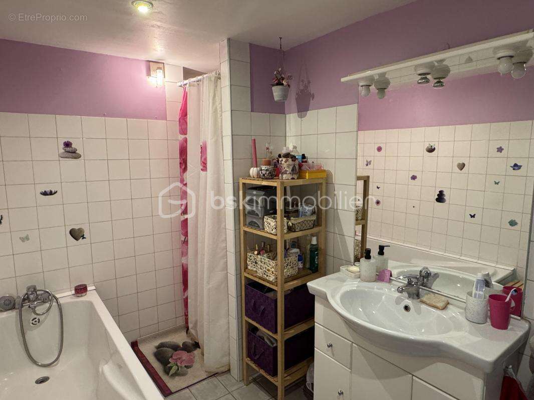 Appartement à LEZIGNAN-CORBIERES