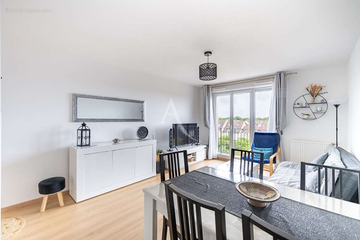 Appartement à VAUREAL