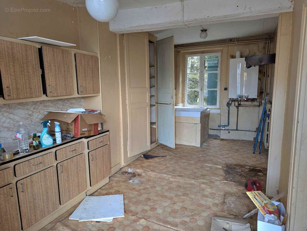 logement du rez-de-chaussée - Maison à CLAMECY